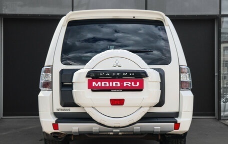 Mitsubishi Pajero IV, 2011 год, 2 590 000 рублей, 5 фотография