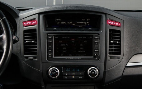 Mitsubishi Pajero IV, 2011 год, 2 590 000 рублей, 13 фотография