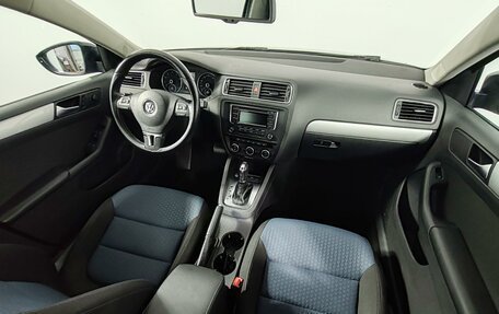 Volkswagen Jetta VI, 2013 год, 1 249 000 рублей, 11 фотография