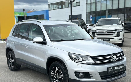 Volkswagen Tiguan I, 2016 год, 1 880 000 рублей, 3 фотография