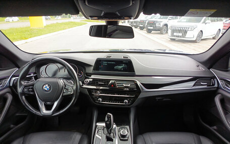 BMW 5 серия, 2019 год, 2 990 000 рублей, 17 фотография