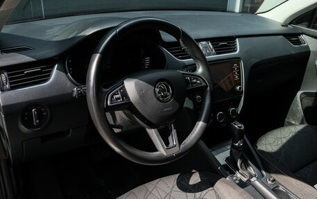Skoda Octavia, 2019 год, 1 820 000 рублей, 13 фотография