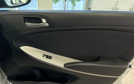 Hyundai Solaris II рестайлинг, 2016 год, 870 000 рублей, 16 фотография
