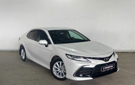 Toyota Camry, 2021 год, 3 700 000 рублей, 3 фотография