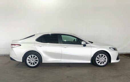 Toyota Camry, 2021 год, 3 700 000 рублей, 8 фотография