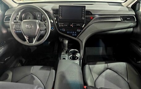 Toyota Camry, 2021 год, 3 700 000 рублей, 9 фотография