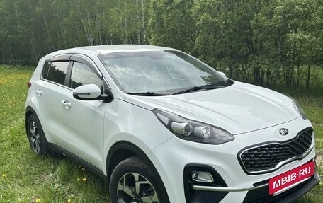KIA Sportage IV рестайлинг, 2019 год, 1 950 000 рублей, 3 фотография