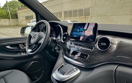 Mercedes-Benz V-Класс, 2020 год, 8 700 000 рублей, 14 фотография
