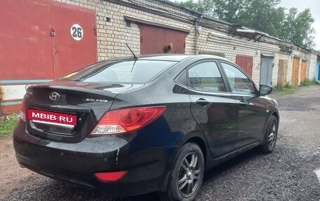 Hyundai Solaris II рестайлинг, 2012 год, 800 000 рублей, 9 фотография