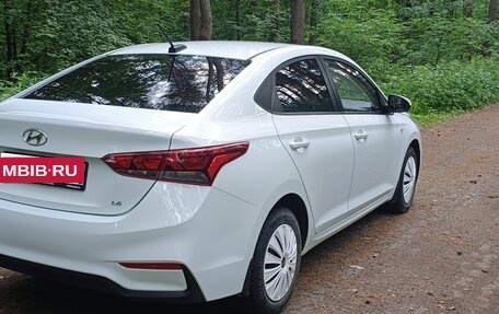 Hyundai Solaris II рестайлинг, 2018 год, 1 125 000 рублей, 4 фотография