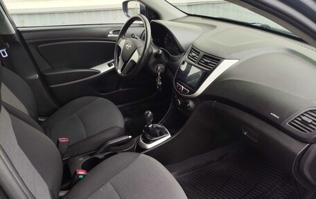 Hyundai Solaris II рестайлинг, 2013 год, 535 000 рублей, 9 фотография