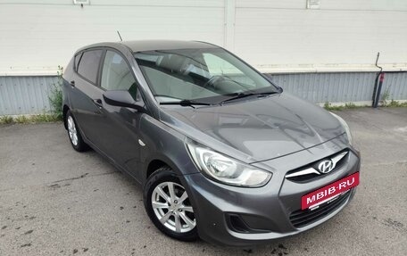 Hyundai Solaris II рестайлинг, 2013 год, 535 000 рублей, 3 фотография