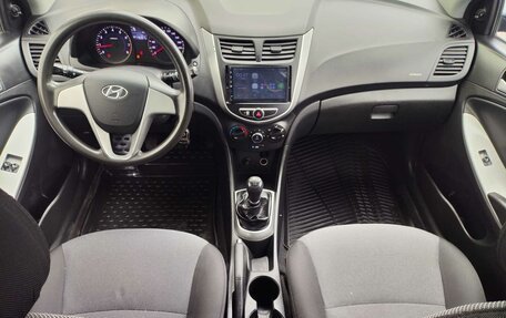 Hyundai Solaris II рестайлинг, 2013 год, 535 000 рублей, 17 фотография