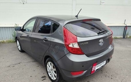 Hyundai Solaris II рестайлинг, 2013 год, 535 000 рублей, 5 фотография
