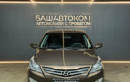 Hyundai Solaris II рестайлинг, 2013 год, 770 000 рублей, 2 фотография
