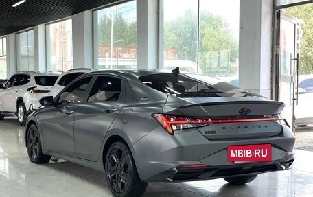 Hyundai Elantra, 2022 год, 2 090 000 рублей, 2 фотография