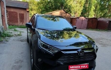 Toyota RAV4, 2020 год, 4 600 000 рублей, 17 фотография
