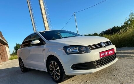 Volkswagen Polo VI (EU Market), 2014 год, 780 000 рублей, 1 фотография