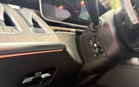 Mercedes-Benz S-Класс, 2022 год, 10 900 000 рублей, 25 фотография