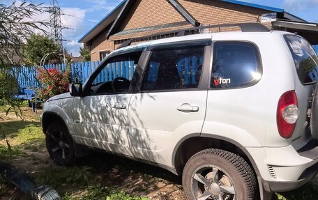Chevrolet Niva I рестайлинг, 2013 год, 550 000 рублей, 4 фотография