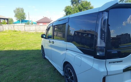 Honda Stepwgn IV, 2020 год, 2 350 000 рублей, 2 фотография