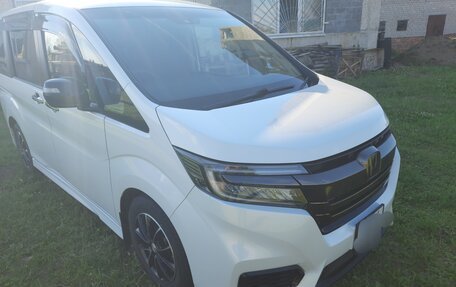 Honda Stepwgn IV, 2020 год, 2 350 000 рублей, 8 фотография