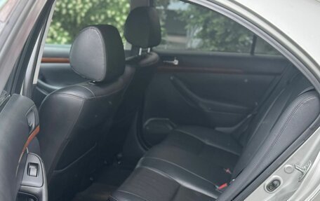 Toyota Avensis III рестайлинг, 2006 год, 688 000 рублей, 9 фотография