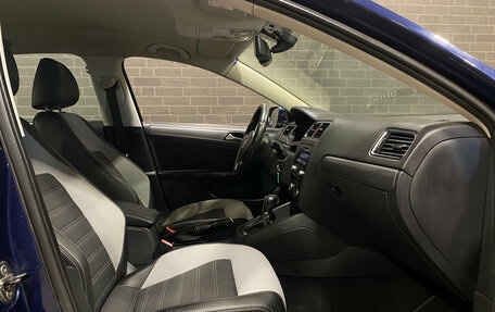 Volkswagen Jetta VI, 2011 год, 950 000 рублей, 10 фотография