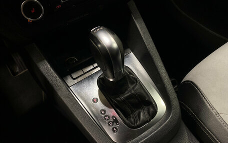 Volkswagen Jetta VI, 2011 год, 950 000 рублей, 14 фотография