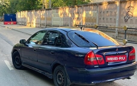 Mitsubishi Carisma I, 2002 год, 250 000 рублей, 3 фотография