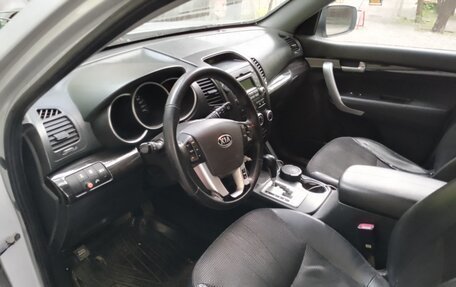 KIA Sorento II рестайлинг, 2010 год, 890 000 рублей, 5 фотография