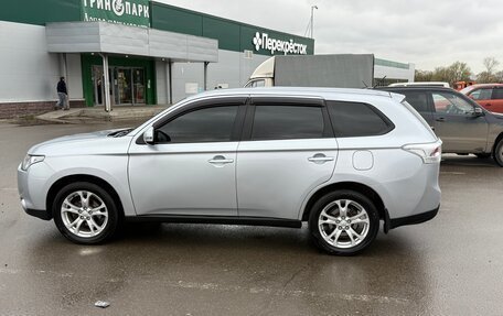Mitsubishi Outlander III рестайлинг 3, 2012 год, 1 000 000 рублей, 1 фотография