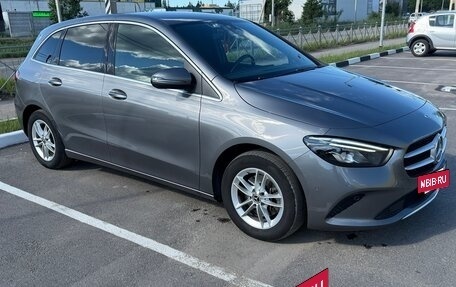 Mercedes-Benz B-Класс, 2020 год, 2 100 000 рублей, 3 фотография