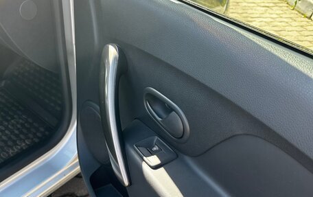 Renault Logan II, 2014 год, 1 100 000 рублей, 7 фотография