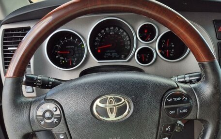 Toyota Sequoia II рестайлинг, 2012 год, 2 490 000 рублей, 16 фотография