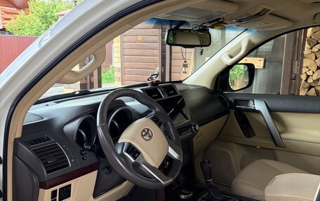 Toyota Land Cruiser Prado 150 рестайлинг 2, 2016 год, 4 600 000 рублей, 9 фотография