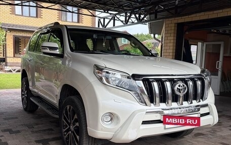Toyota Land Cruiser Prado 150 рестайлинг 2, 2016 год, 4 600 000 рублей, 2 фотография