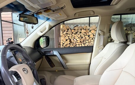 Toyota Land Cruiser Prado 150 рестайлинг 2, 2016 год, 4 600 000 рублей, 13 фотография