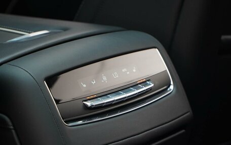 Cadillac Escalade V, 2021 год, 8 799 046 рублей, 12 фотография