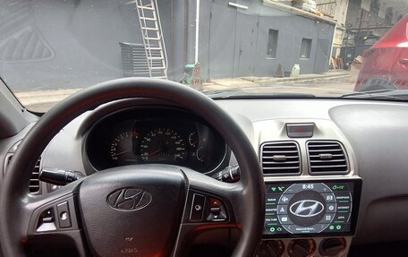 Hyundai Accent II, 2005 год, 400 000 рублей, 16 фотография