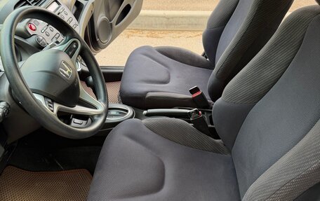 Honda Jazz II рестайлинг, 2012 год, 835 000 рублей, 17 фотография