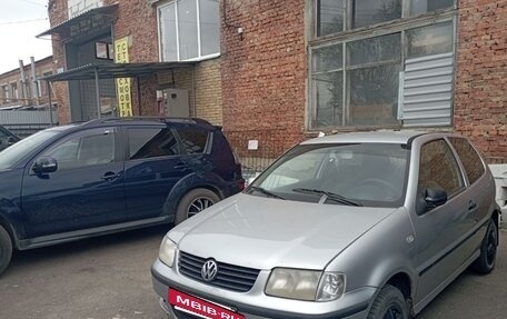 Volkswagen Polo III рестайлинг, 2000 год, 295 000 рублей, 3 фотография
