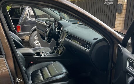 Volkswagen Touareg III, 2010 год, 2 000 000 рублей, 10 фотография