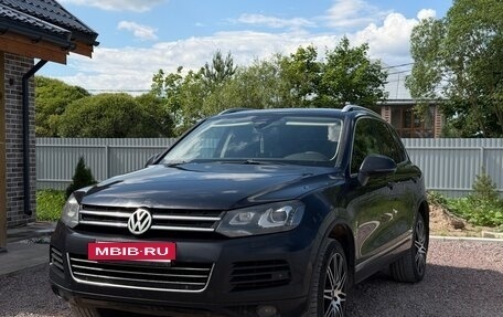 Volkswagen Touareg III, 2013 год, 1 430 000 рублей, 2 фотография
