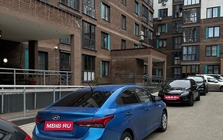 Hyundai Solaris II рестайлинг, 2017 год, 735 000 рублей, 2 фотография