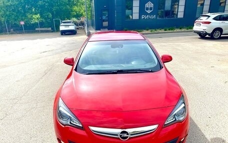 Opel Astra J, 2011 год, 870 000 рублей, 2 фотография