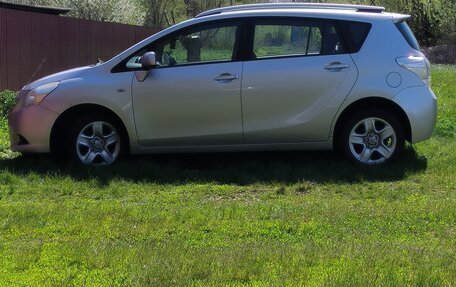 Toyota Verso I, 2012 год, 1 300 000 рублей, 1 фотография