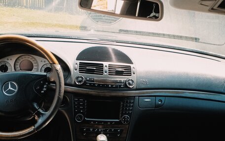 Mercedes-Benz E-Класс, 2002 год, 950 000 рублей, 6 фотография