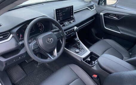 Toyota RAV4, 2020 год, 3 249 000 рублей, 10 фотография