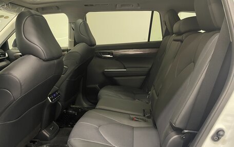 Toyota Highlander, 2026 год, 4 950 000 рублей, 10 фотография